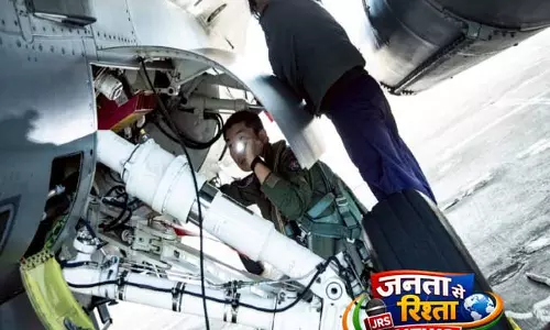 Taiwan ने अपने आस-पास चीनी विमानों, 7 जहाजों और 1 जहाज की 17 उड़ानें देखीं Taiwan ने अपने आस-पास चीनी विमानों, 7 जहाजों और 1 जहाज की 17 उड़ानें देखीं