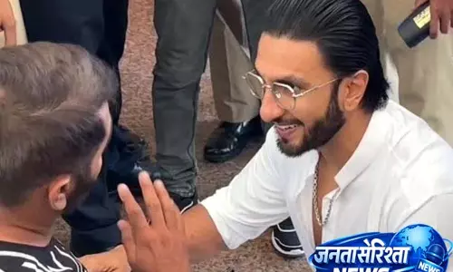 रणवीर सिंह ने व्हीलचेयर क्रिकेटर भीमा खुंटी से मुलाकात की, उन्हें “Real Star” कहा