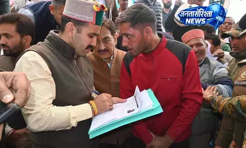 Sundernagar में पब्लिक आउटरीच कैंप में 180 शिकायतें सुलझाईं Sundernagar में पब्लिक आउटरीच कैंप में 180 शिकायतें सुलझाईं