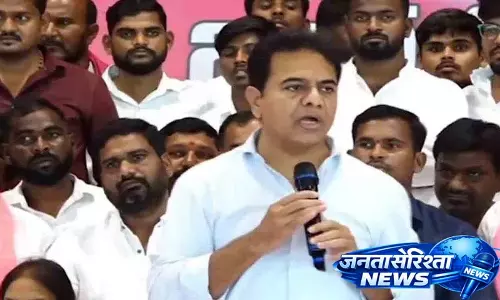 नौकरियां देने में नाकाम रहने के लिए KTR की आलोचना, 2.5 साल में सिर्फ़ 11,000 नौकरियां