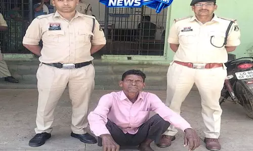 अंधे कत्ल का खुलासा, शराबी बेटे की हत्या में पिता और नाबालिग भाई गिरफ्तार अंधे कत्ल का खुलासा, शराबी बेटे की हत्या में पिता और नाबालिग भाई गिरफ्तार