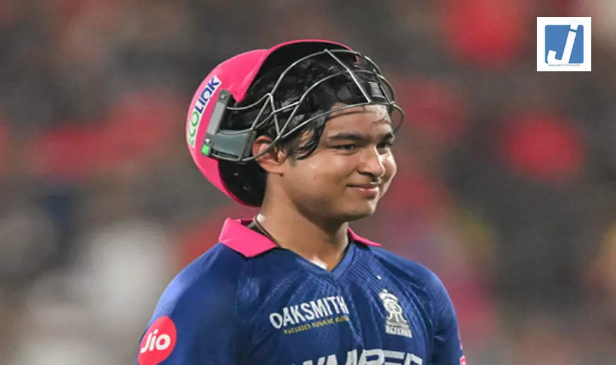 IPL 2026: मैं गेंदबाज नहीं गेंद को देखता हूं, बुमराह और हेजलवुड की धुनाई पर बोले वैभव सूर्यवंशी IPL 2026: मैं गेंदबाज नहीं गेंद को देखता हूं, बुमराह और हेजलवुड की धुनाई पर बोले वैभव सूर्यवंशी