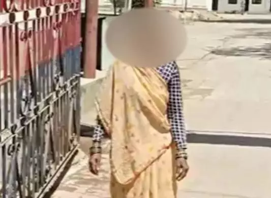 कब्र से निकलेगी हकीकत, प्रेमी पर गंभीर आरोपों के बाद हड़कंप कब्र से निकलेगी हकीकत, प्रेमी पर गंभीर आरोपों के बाद हड़कंप
