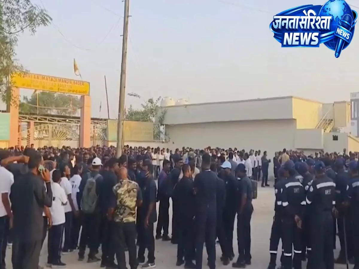 Hyderabad: हाइड्रा ने अमीनपुर के ऐलापुर गांव में तोड़फोड़ अभियान चलाया Hyderabad: हाइड्रा ने अमीनपुर के ऐलापुर गांव में तोड़फोड़ अभियान चलाया