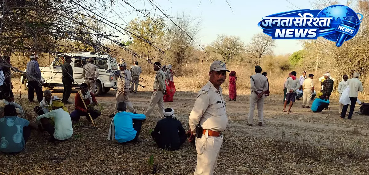 Bandhavgarh के जंगल में बाघ ने महिला को कुचलकर मार डाला Bandhavgarh के जंगल में बाघ ने महिला को कुचलकर मार डाला
