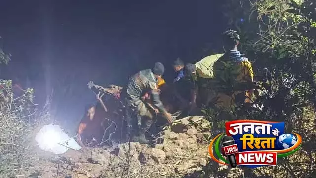 कोरापुट में OSRTC की बस 60 फीट नीचे खाई में गिरी, 15 घायल कोरापुट में OSRTC की बस 60 फीट नीचे खाई में गिरी, 15 घायल