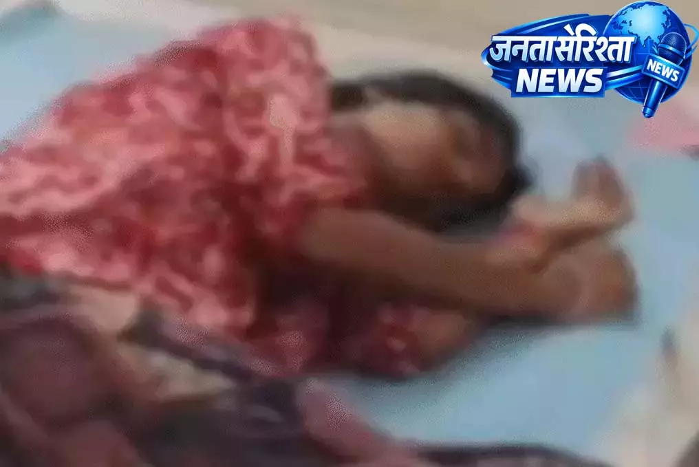 युवक ने फांसी लगाकर दी जान, खबर सुन प्रेमिका ने खाया जहर, हालत गंभीर युवक ने फांसी लगाकर दी जान, खबर सुन प्रेमिका ने खाया जहर, हालत गंभीर