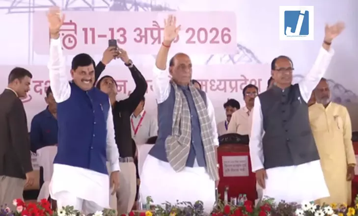 राजनाथ सिंह ने उन्नत कृषि महोत्सव का किया शुभारंभ, कहा- किसान देश की अर्थव्यवस्था की रीढ़ राजनाथ सिंह ने उन्नत कृषि महोत्सव का किया शुभारंभ, कहा- किसान देश की अर्थव्यवस्था की रीढ़
