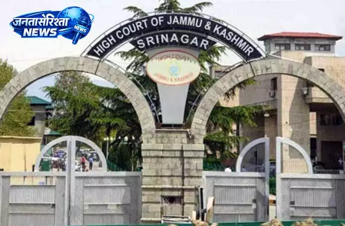 GMC श्रीनगर में दवाओं की उपलब्धता और वितरण पर निगरानी GMC श्रीनगर में दवाओं की उपलब्धता और वितरण पर निगरानी