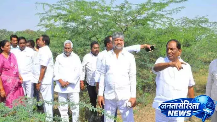 Koppula Eshwar ने कांग्रेस की आलोचना की, कहा कि दो साल में राज्य में अफरा-तफरी मची Koppula Eshwar ने कांग्रेस की आलोचना की, कहा कि दो साल में राज्य में अफरा-तफरी मची