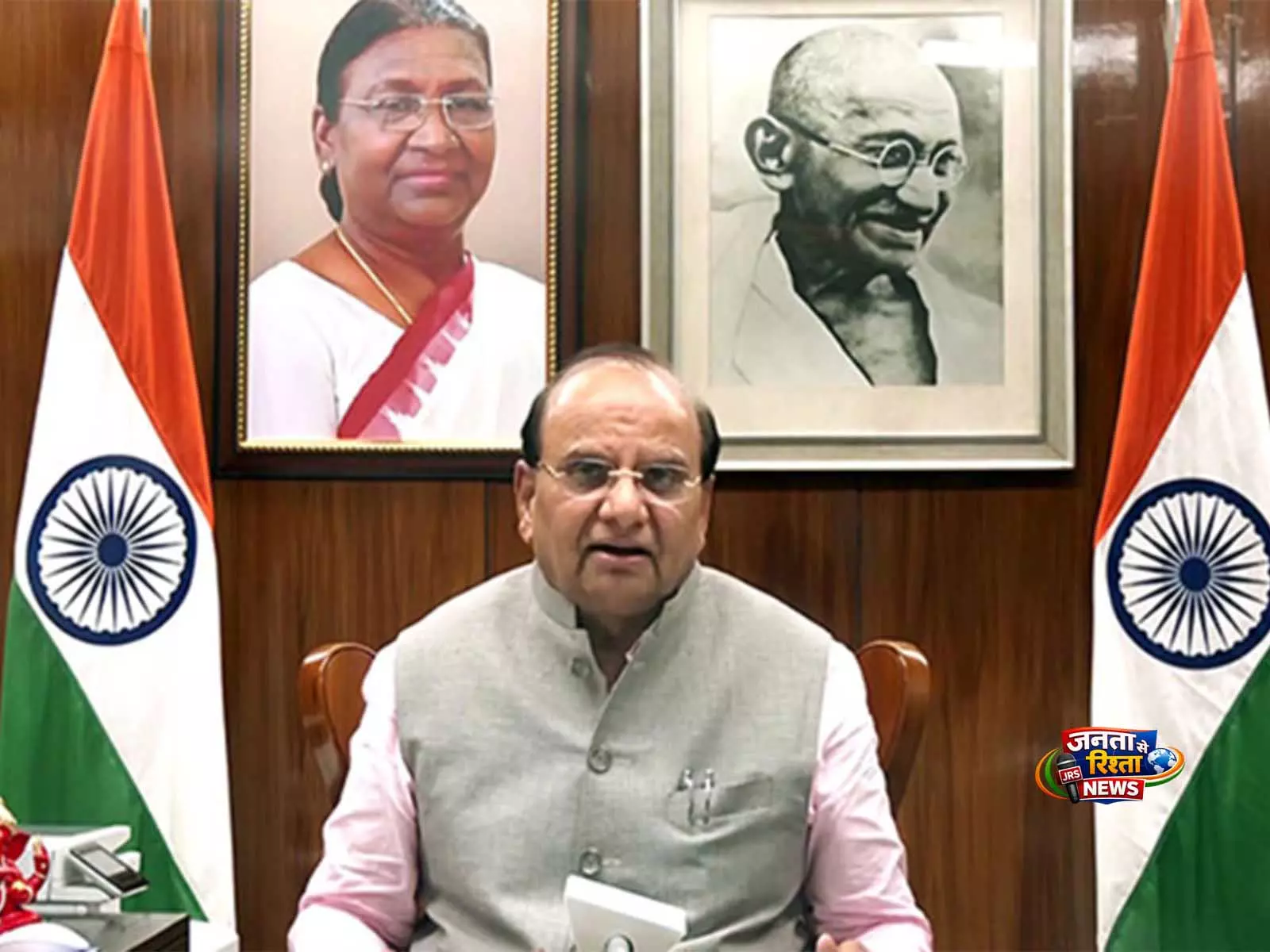 केंद्र शासित प्रदेश के निवासियों के आधार रिकॉर्ड में जम्मू और कश्मीर की जगह Ladakh लिखा गया केंद्र शासित प्रदेश के निवासियों के आधार रिकॉर्ड में जम्मू और कश्मीर की जगह Ladakh लिखा गया