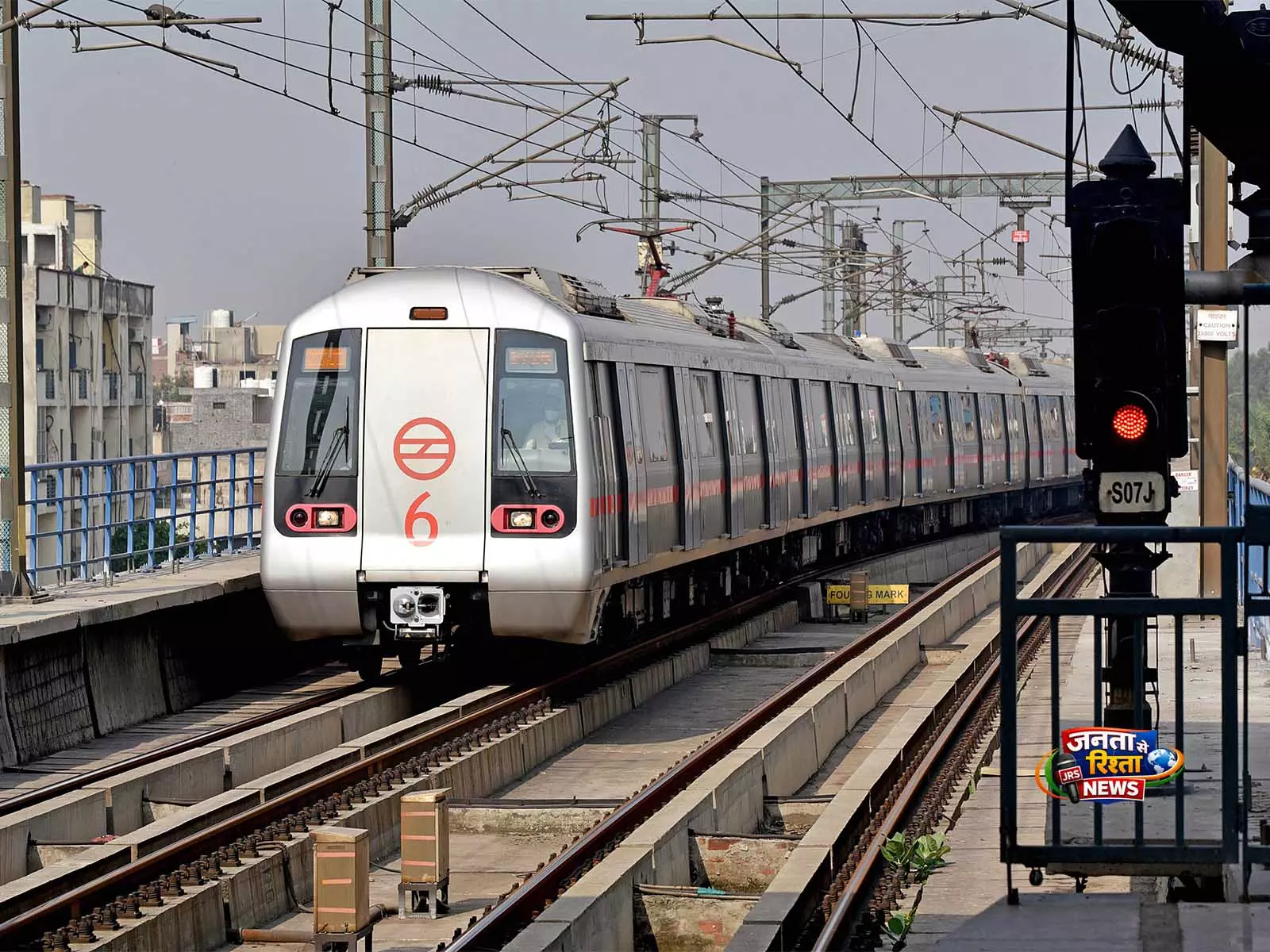 Delhi Metro लिफ्ट और एस्केलेटर की सुरक्षा पर एक हफ़्ते तक जागरूकता अभियान चला रही Delhi Metro लिफ्ट और एस्केलेटर की सुरक्षा पर एक हफ़्ते तक जागरूकता अभियान चला रही