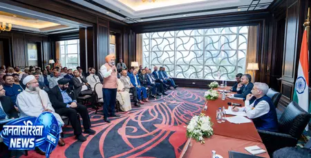 यूएई दौरे पर विदेश मंत्री एस जयशंकर ने भारतीय समुदाय से की मुलाकात यूएई दौरे पर विदेश मंत्री एस जयशंकर ने भारतीय समुदाय से की मुलाकात