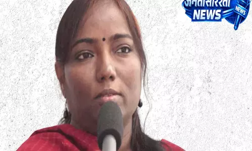 Telangana के दलित प्रोफेसर को प्रोपेगैंडा मशीन ने अर्बन नक्सल बताया Telangana के दलित प्रोफेसर को प्रोपेगैंडा मशीन ने अर्बन नक्सल बताया