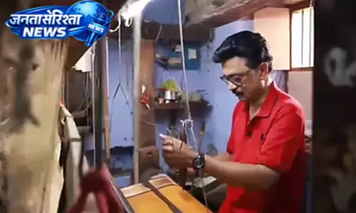 Tamil Nadu : मुख्यमंत्री स्टालिन ने बुनाई कर वोट बटोरे Tamil Nadu : मुख्यमंत्री स्टालिन ने बुनाई कर वोट बटोरे
