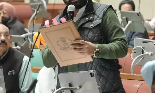 Punjab: मंत्री विवाद के बीच नेताओं की एकजुटता Punjab: मंत्री विवाद के बीच नेताओं की एकजुटता