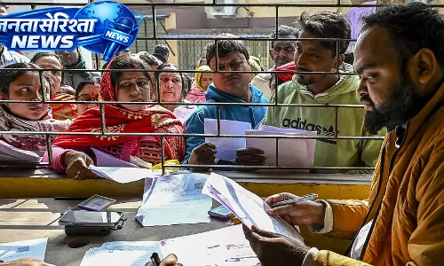 SC सोमवार को वोटर लिस्ट के SIR से जुड़ी याचिकाओं पर सुनवाई करेगा SC सोमवार को वोटर लिस्ट के SIR से जुड़ी याचिकाओं पर सुनवाई करेगा