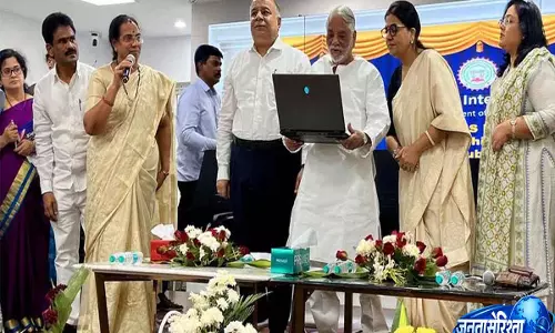 Telangana इंटर रिजल्ट 2026: 75.61 प्रतिशत छात्र दूसरे साल की परीक्षा में पास हुए Telangana इंटर रिजल्ट 2026: 75.61 प्रतिशत छात्र दूसरे साल की परीक्षा में पास हुए