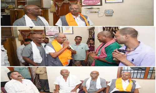 बृजमोहन अग्रवाल ने तीन पूर्व पार्षद परिवारों में हुई मृत्यु पर जताया शोक बृजमोहन अग्रवाल ने तीन पूर्व पार्षद परिवारों में हुई मृत्यु पर जताया शोक
