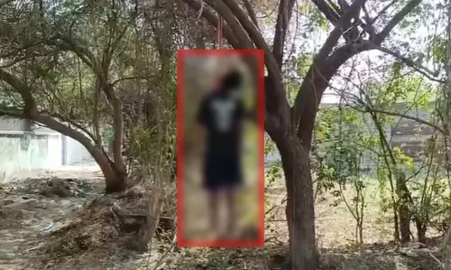 BSP कैंटीन के कुक ने पेड़ से लटककर की खुदकुशी, देखें VIDEO...