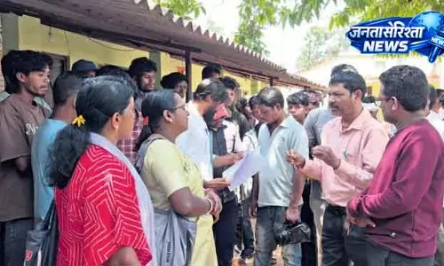 Kandhamal के स्कूल में MDM कम होने से 35 बच्चे भूखे रह गए Kandhamal के स्कूल में MDM कम होने से 35 बच्चे भूखे रह गए