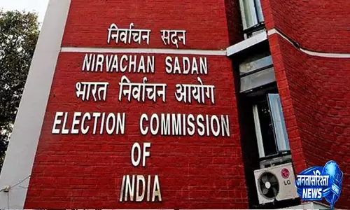 ECI ने TN के होम सेक्रेटरी धीरज कुमार के ट्रांसफर का ऑर्डर दिया