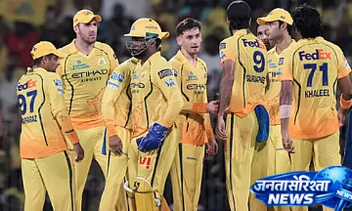 लगातार हार से थक चुके हैं खिलाड़ी: CSK कोच