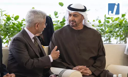 विदेश मंत्री जयशंकर ने UAE के राष्ट्रपति से की मुलाकात, रणनीतिक साझेदारी को और मजबूत करने पर जोर विदेश मंत्री जयशंकर ने UAE के राष्ट्रपति से की मुलाकात, रणनीतिक साझेदारी को और मजबूत करने पर जोर