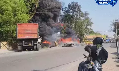टायर गोदाम में भीषण आग, ट्रांसफार्मर से निकली चिंगारी बनी वजह