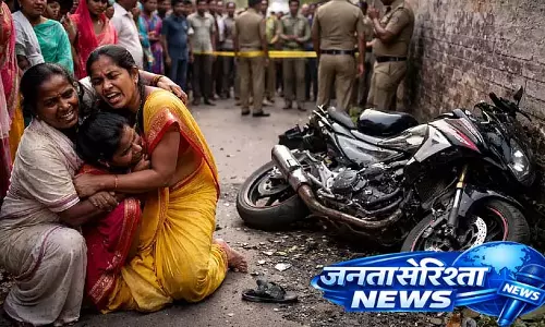 Howrah के एक किशोर की एक्सीडेंट में मौत, माता-पिता से बाइक उधार ली थी! Howrah के एक किशोर की एक्सीडेंट में मौत, माता-पिता से बाइक उधार ली थी!
