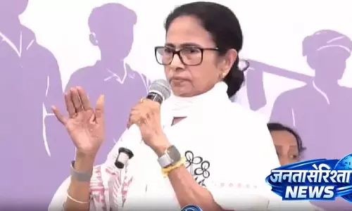 Mamata ने आधी रात को ऑपरेशन शुरू होने की पुष्टि की Mamata ने आधी रात को ऑपरेशन शुरू होने की पुष्टि की