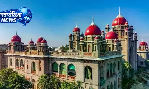 तेलंगाना HC ने इंश्योरेंस-लिंक्ड हाउसिंग लोन प्रीमियम पर स्थिति स्पष्ट की तेलंगाना HC ने इंश्योरेंस-लिंक्ड हाउसिंग लोन प्रीमियम पर स्थिति स्पष्ट की