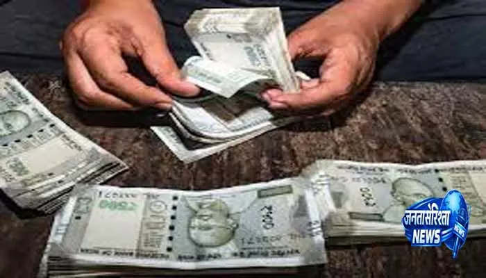 नकली नोट तस्करों का भंडाफोड़, 5 गिरफ्तार नकली नोट तस्करों का भंडाफोड़, 5 गिरफ्तार
