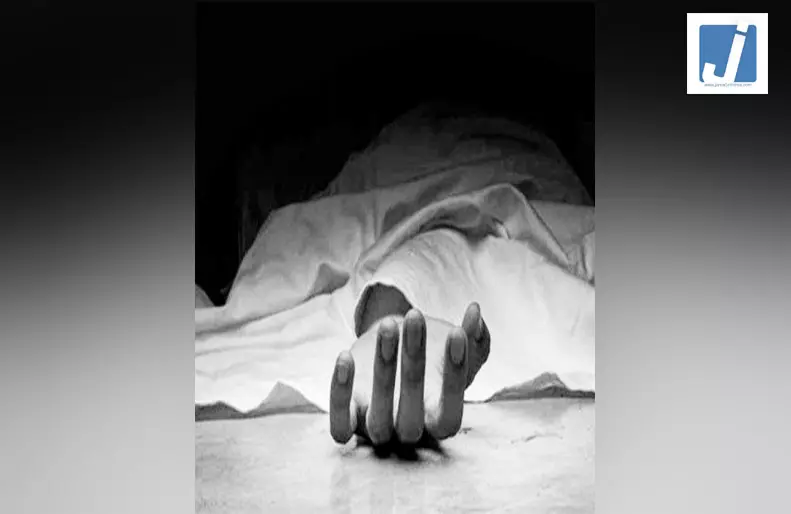 खिलाने का बहाना...4 साल की मासूम बच्ची का कत्ल, सगे मामा पर लगा आरोप खिलाने का बहाना...4 साल की मासूम बच्ची का कत्ल, सगे मामा पर लगा आरोप
