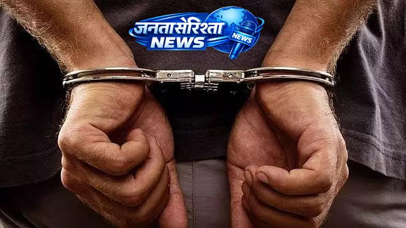 Indore : फ्लैट से ज्वेलरी चुराने के आरोप में पेंटर गिरफ्तार Indore : फ्लैट से ज्वेलरी चुराने के आरोप में पेंटर गिरफ्तार