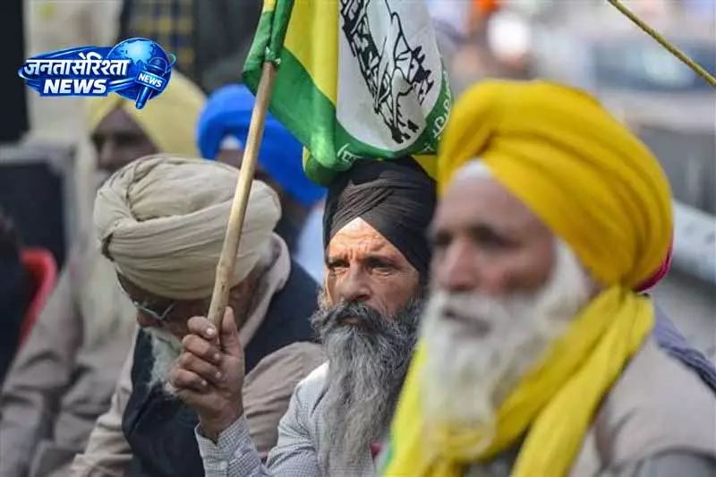 Punjab: समस्याओं को लेकर किसानों का हंगामा Punjab: समस्याओं को लेकर किसानों का हंगामा