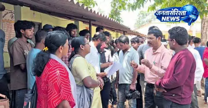Kandhamal के स्कूल में MDM कम होने से 35 बच्चे भूखे रह गए Kandhamal के स्कूल में MDM कम होने से 35 बच्चे भूखे रह गए