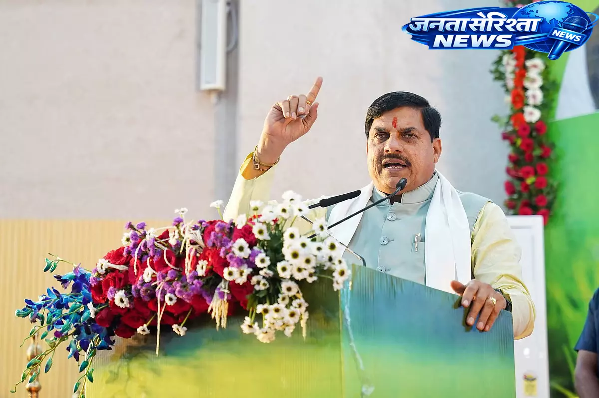 CM ने आष्टा में लाडली बहना योजना की 35वीं किस्त के ₹1,836 करोड़ ट्रांसफर किए CM ने आष्टा में लाडली बहना योजना की 35वीं किस्त के ₹1,836 करोड़ ट्रांसफर किए