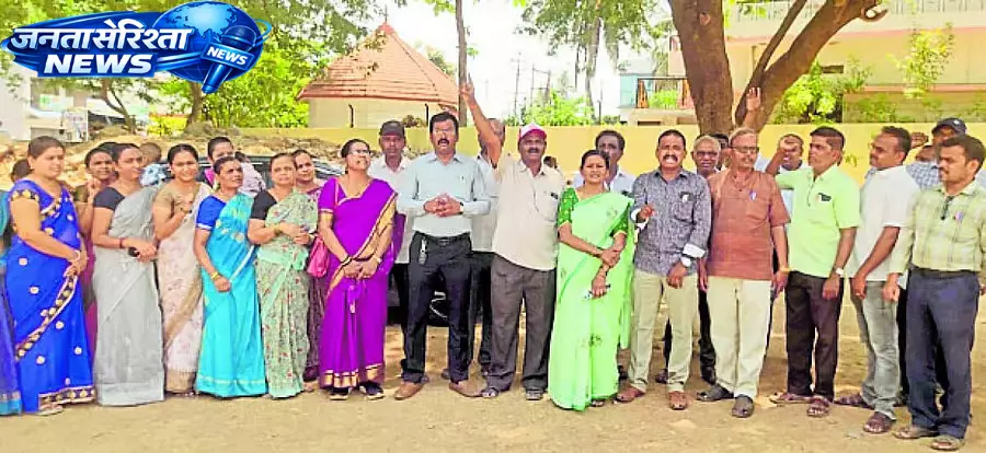 Karnataka : शिक्षकों का चुनाव का बहिष्कार करने का फ़ैसला Karnataka : शिक्षकों का चुनाव का बहिष्कार करने का फ़ैसला