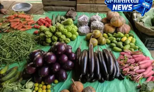 Assam: बिहू से पहले डूमडूमा में सब्जियों के दाम बढ़े, बारिश से खड़ी फसलें खराब