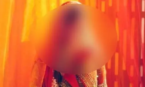 नवेली दुल्हन ने पति से 90 लाख की डिमांड कर दी, सुहागरात के दिन हंगामा नवेली दुल्हन ने पति से 90 लाख की डिमांड कर दी, सुहागरात के दिन हंगामा