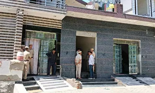 Sonepat गोहाना में 23 साल की महिला की चाकू घोंपकर हत्या Sonepat गोहाना में 23 साल की महिला की चाकू घोंपकर हत्या