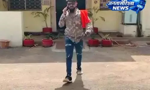 आज जेल, कल बेल और परसो फिर वही खेल गाने पर थाने में बनाया रील्स, बदमाश वायरल आज जेल, कल बेल और परसो फिर वही खेल गाने पर थाने में बनाया रील्स, बदमाश वायरल