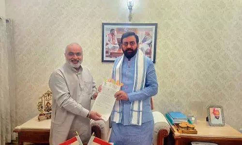Karnal के विकास के लिए विधायक आनंद ने सीएम सैनी से मुलाकात की Karnal के विकास के लिए विधायक आनंद ने सीएम सैनी से मुलाकात की