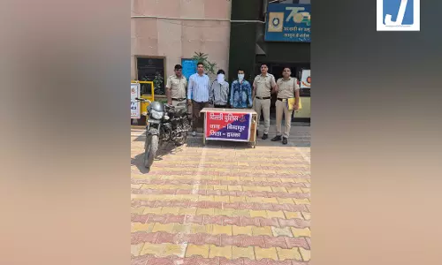 पुलिस की बड़ी कामयाबी, बाइक समेत 2 आरोपी गिरफ्तार