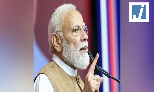 ट्रक की टक्कर से 7 तीर्थयात्रियों की मौत, पीएम मोदी ने जताया दुख ट्रक की टक्कर से 7 तीर्थयात्रियों की मौत, पीएम मोदी ने जताया दुख