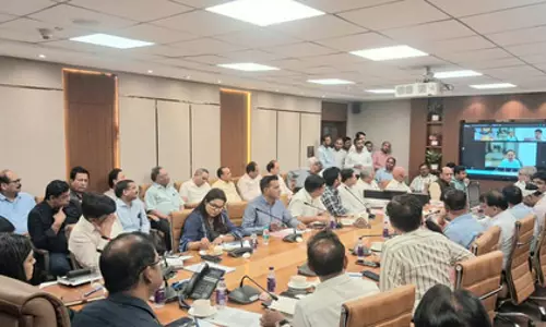 श्रमिकों के हित में जिलाधिकारी की बड़ी पहल, वेतन और ओवरटाइम को लेकर सख्त निर्देश जारी श्रमिकों के हित में जिलाधिकारी की बड़ी पहल, वेतन और ओवरटाइम को लेकर सख्त निर्देश जारी