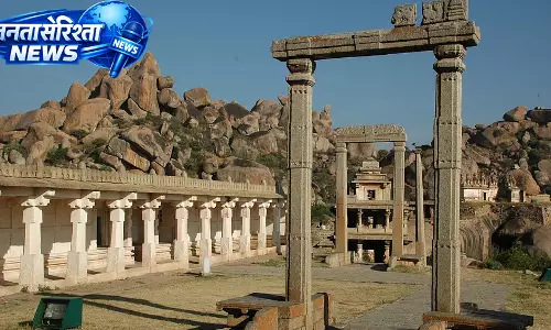 Karnataka : गाइडेड टूर की आड़ में नकली लोग टूरिस्ट जगहों पर घूमने ले जाते हैं
