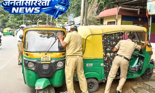 Bengaluru : ट्रैफिक नियम तोड़ने के 19,000 मामले रोज़ाना दर्ज किए गए