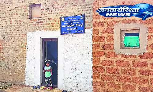 Anganwadi : सही जगह पर साइट की मांग Anganwadi : सही जगह पर साइट की मांग